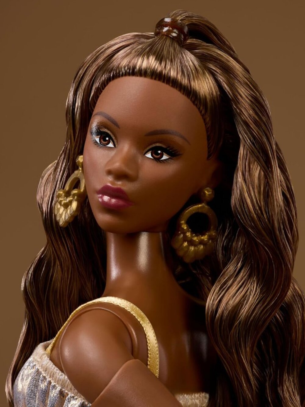 Barbie Basics Model Collector Fashion Doll 09 with Brunette Hair in Golden Dress